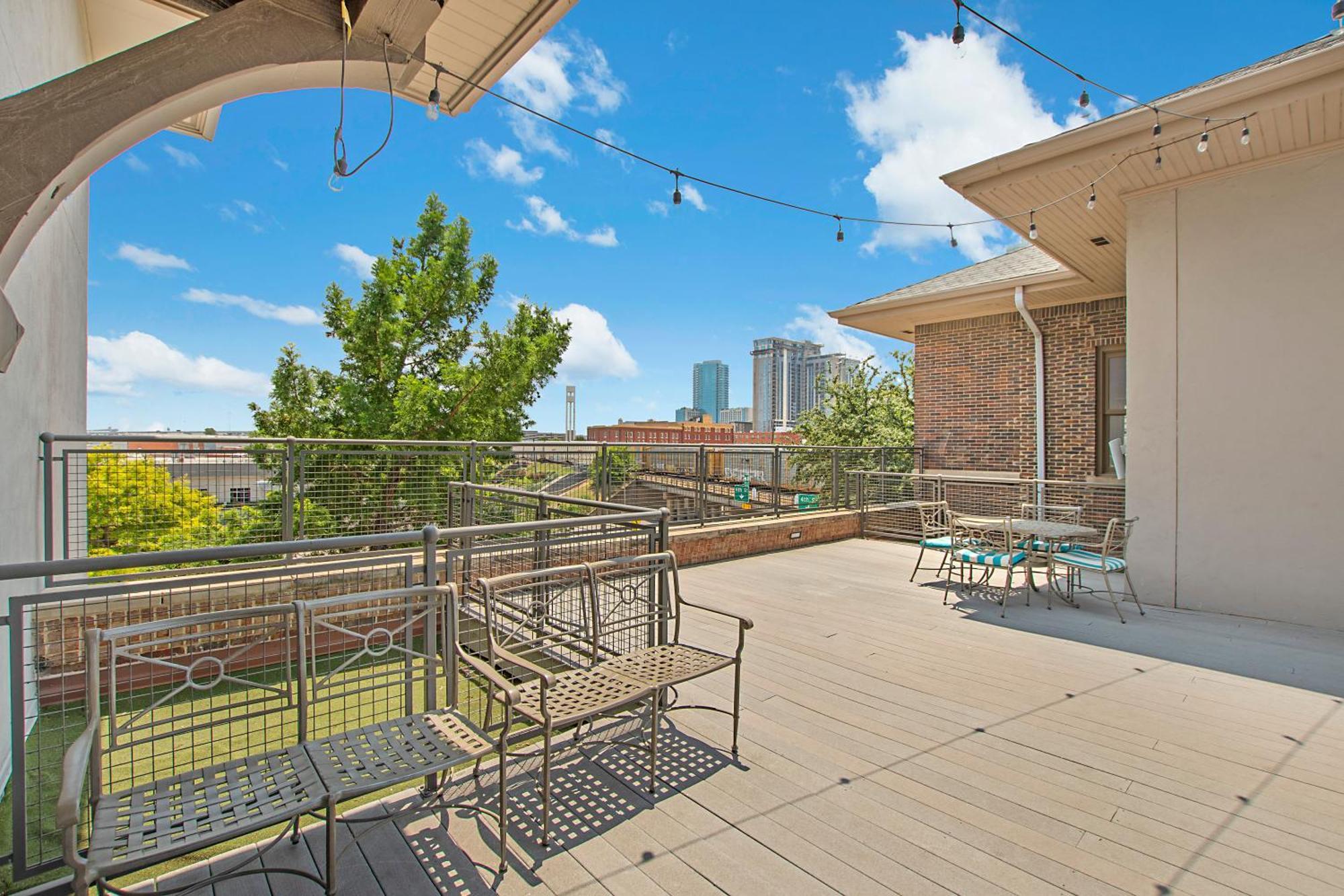 Cowboy Live, Laugh, & Loft Fort Worth 2 Bedroom Loft Downtown Luaran gambar