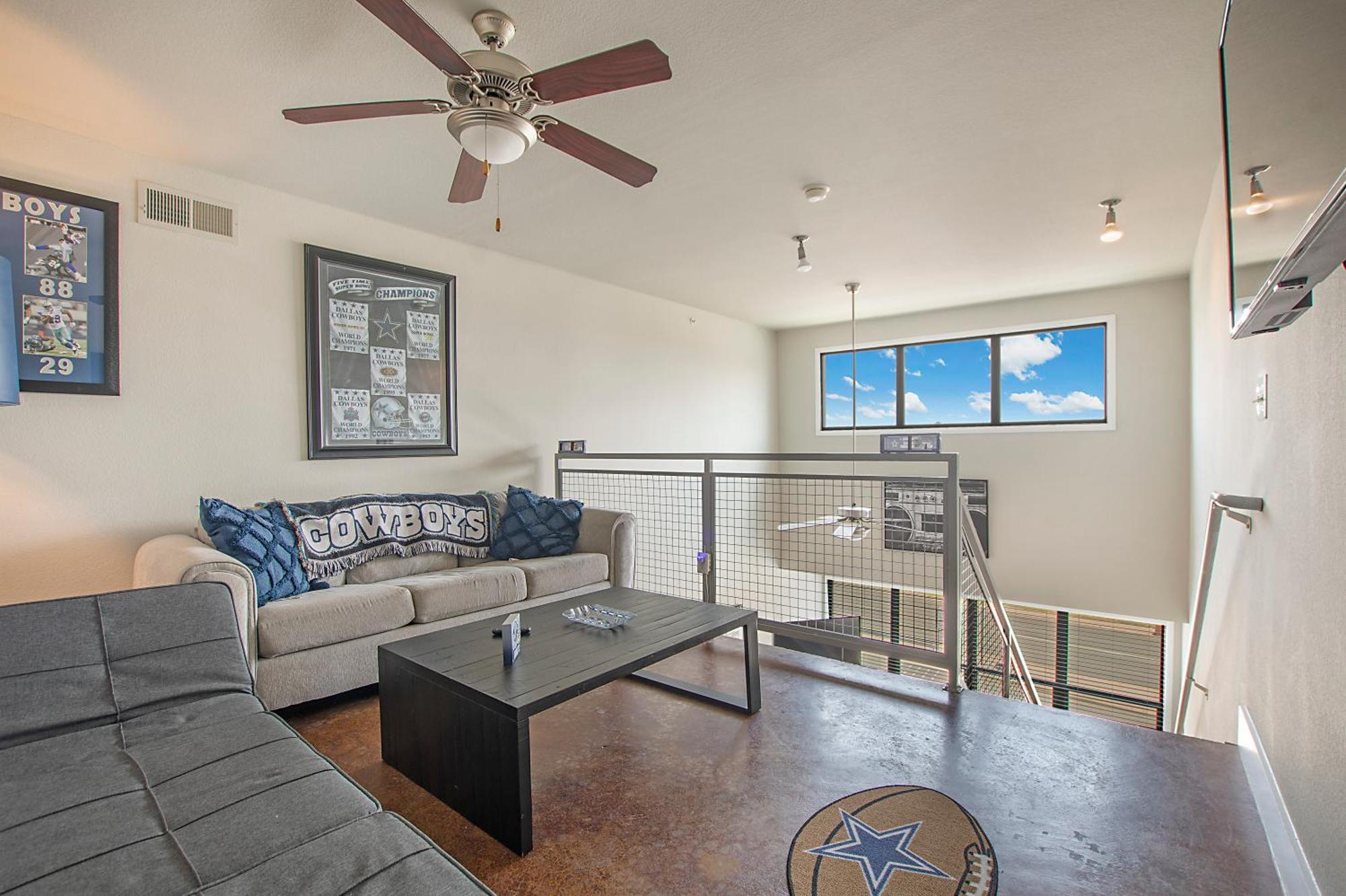 Cowboy Live, Laugh, & Loft Fort Worth 2 Bedroom Loft Downtown Luaran gambar
