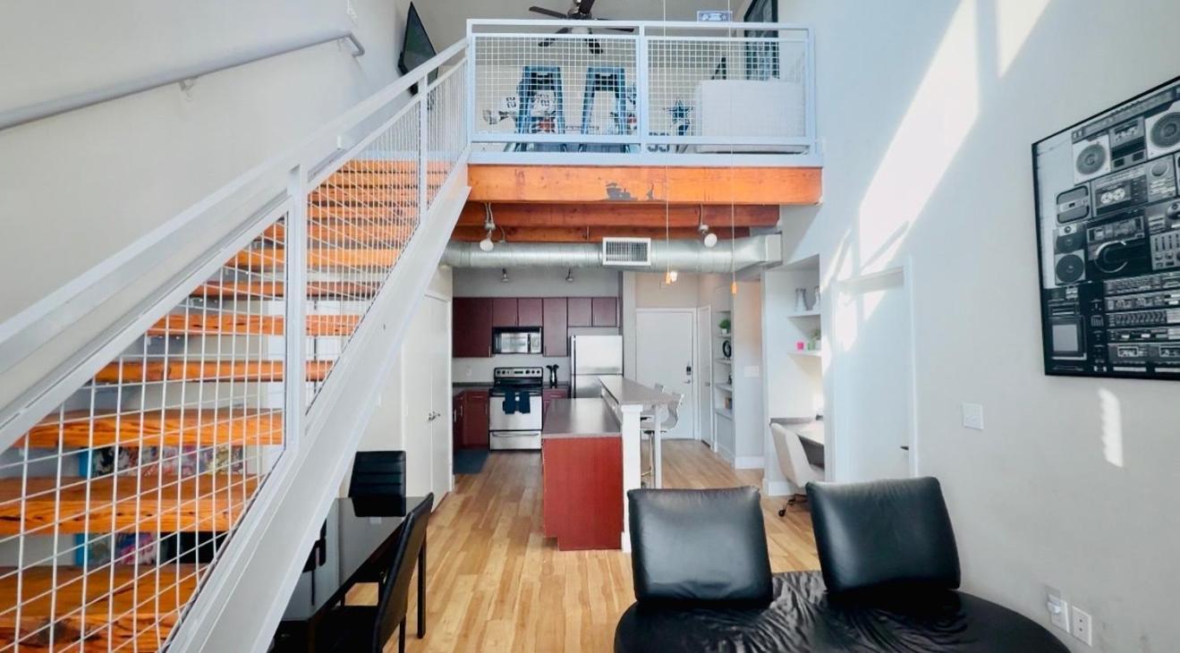 Cowboy Live, Laugh, & Loft Fort Worth 2 Bedroom Loft Downtown Luaran gambar